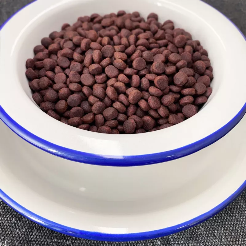 FOLK sausā barība kaķiem - truša un stirnas sautējums ar bietēm un dzērvenēm - 1,6 kg
