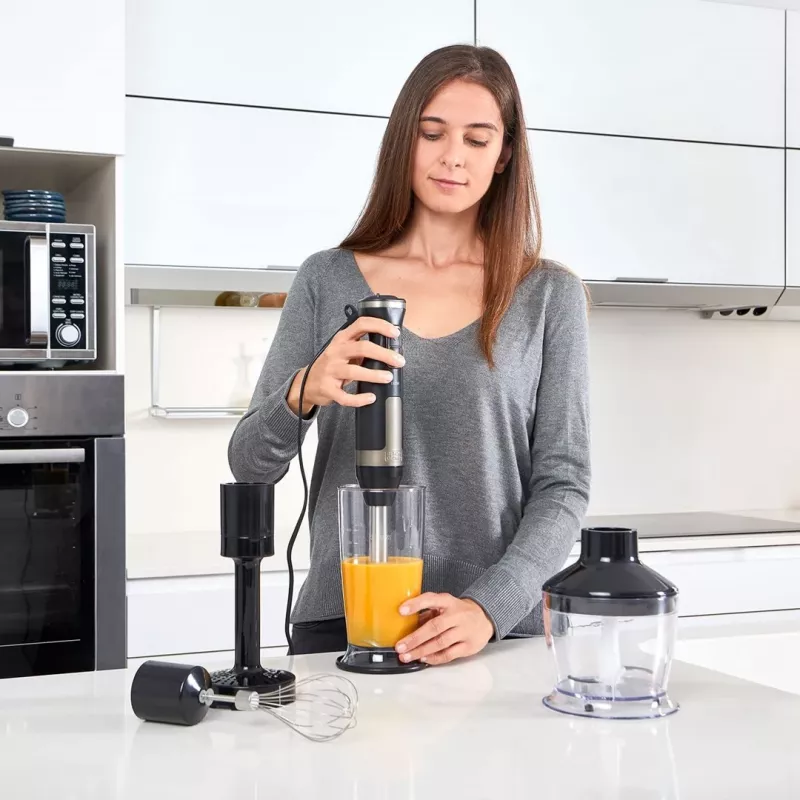 Rokas blenderis Black & Decker BXHBA1500E — 1500 W, nerūsējošā tērauda kāts, 20 ātrumi, kapājamais trauks, putotājs, pulsācija