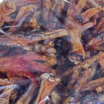 PETMEX suņu košļājamā vistas ķepa - 1 kg