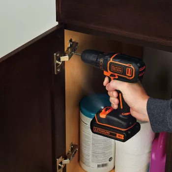Urbjmašīna Black & Decker BDCDC18K-QW melna