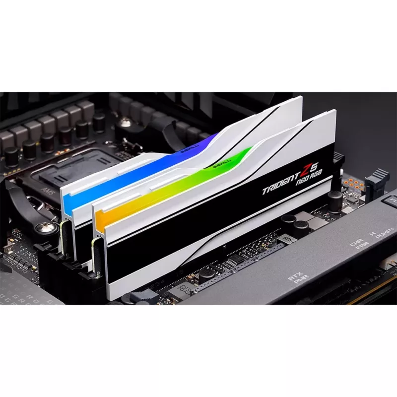G.Skill Trident Z5 Neo RGB 32 GB (2x 16 GB) DDR5-6000 CL26 atmiņas komplekts, balts, AMD EXPO