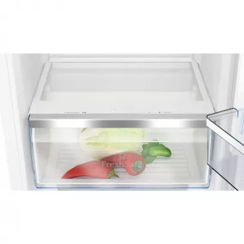 Iebūvējamais ledusskapis NEFF KI1413DD1 — 204 L, energoklase D, LED apgaismojums, labās puses eņģe, balts