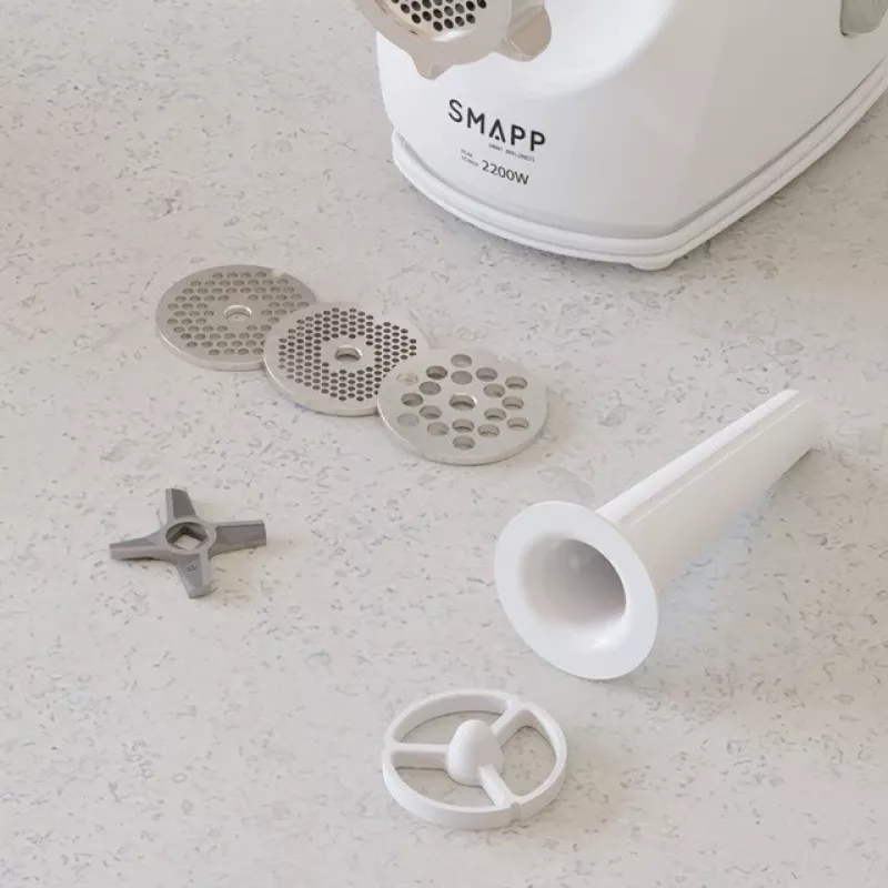 Gaļas maļamā mašīna SMAPP 490.8 — 2200 W, 1 ātrums, 3 sieti (Ø 2,7–8 mm), balta