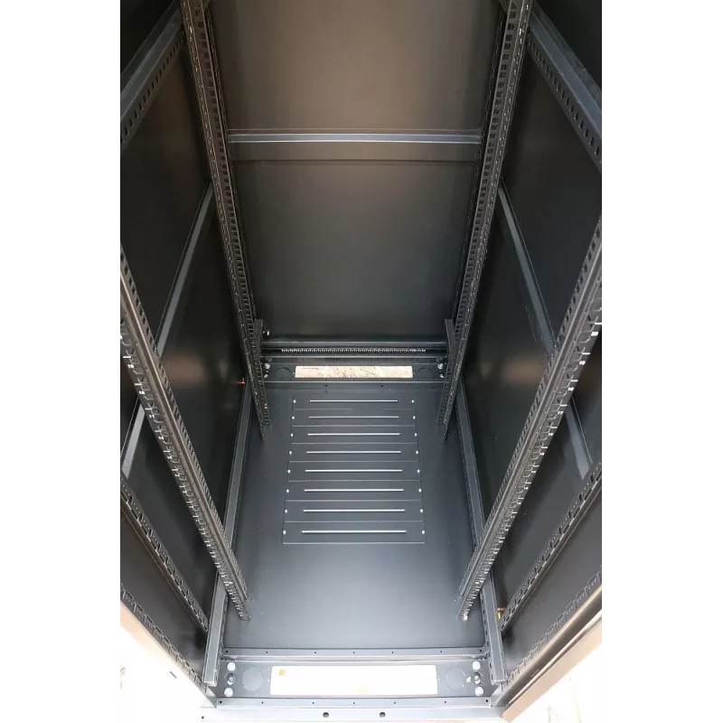 Brīvi stāvošs statīvs Extralink 42U 800x800 MELNS 1400 kg ietilpība