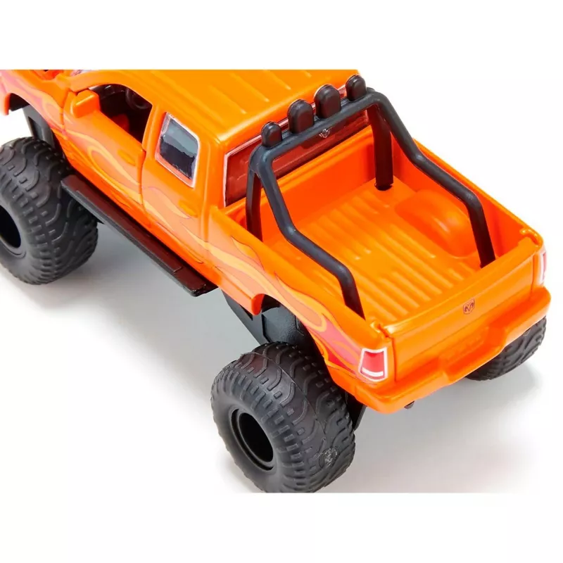 Siku RAM1500 ar balona riepām Pickup modelis Salikts 1:50