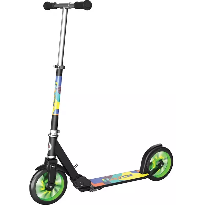 Scooteris Razor A5 Lux Light-Up — alumīnija rāmis, 20 cm PU mirdzoši riteņi, salokāms, max slodze 100 kg