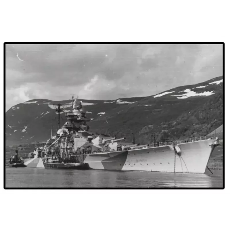 Konstruktors Cobi Kaujas kuģis Tirpitz 593 daļas, mēroga modelis