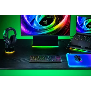 Razer BlackWidow V4 Low-Profile Tenkeyless HyperSpeed spēļu tastatūra, USB / RF bezvadu / Bluetooth, QWERTY US International, melna