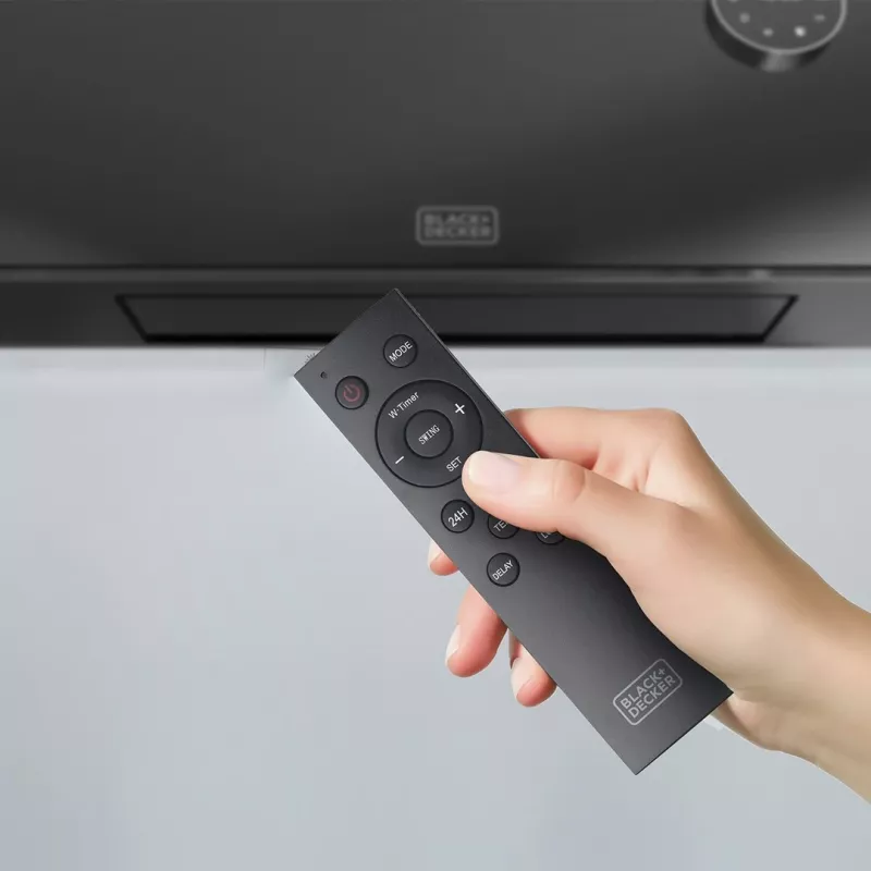 Sienas sildītājs Black & Decker BXWSH2001E 2000W, regulējams termostats, IP22, LED displejs, tālvadības pults, montējams pie sienas