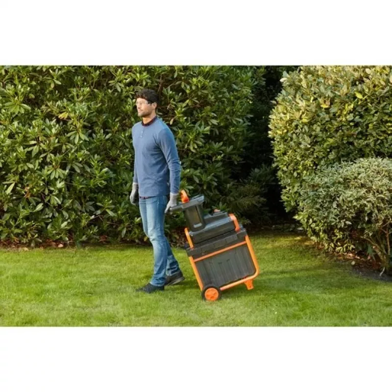 Black & Decker BEGAS5800-QS dārza smalcinātājs 2800 W 45 L