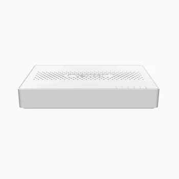 Tenda SM105 Nepārvaldāms 2.5G Ethernet Slēdzis 5 Porti 25 Gbit/s