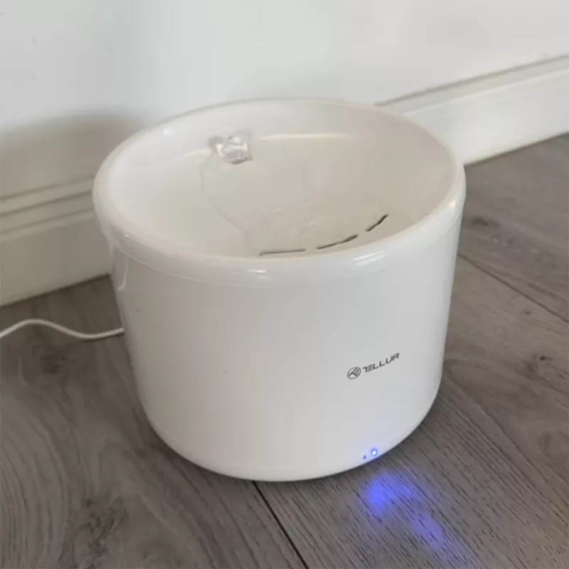 Ūdens automāts mājdzīvniekiem Tellur TLL331471 2L Balts