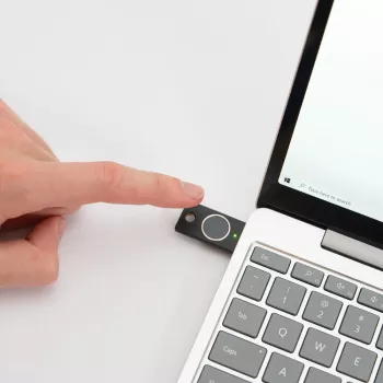 YubiKey C Bio FIDO Edition Yubico Melns Bezkontakta Autentifikācijas Atslēga