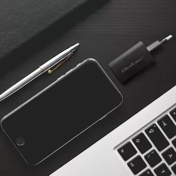 Qoltec 50766 mobilais ierīču lādētājs Klēpjdators, Pārnēsājama spēļu konsole, Power bank, Viedtālrunis, Viedpulkstenis, Planšete Melns AC Ātrā uzlāde Iekštelpām