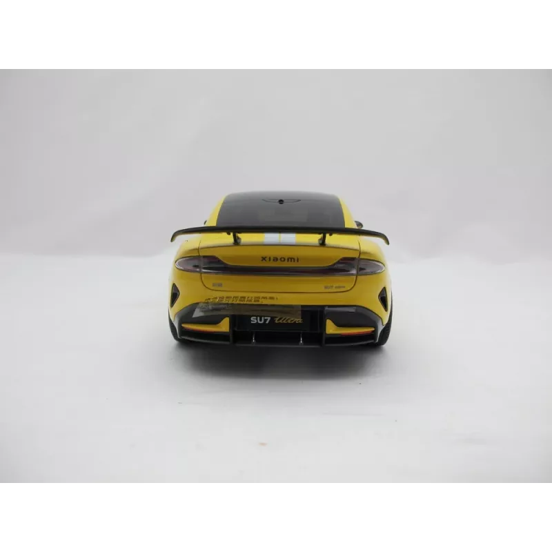 Automašīnas modelis Xiaomi BHR08KQGL 1:18 mērogā, salikts, 284×110×82.5 mm