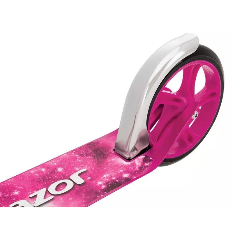 Scooteris Razor A5 Lux — salokāms alumīnija, 20 cm poliuretāna riteņi, regulējams stūres statnis, max slodze 100 kg, rozā