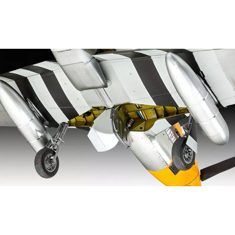 Plastmasas modelis P-51D-5NA Mustang 1:32