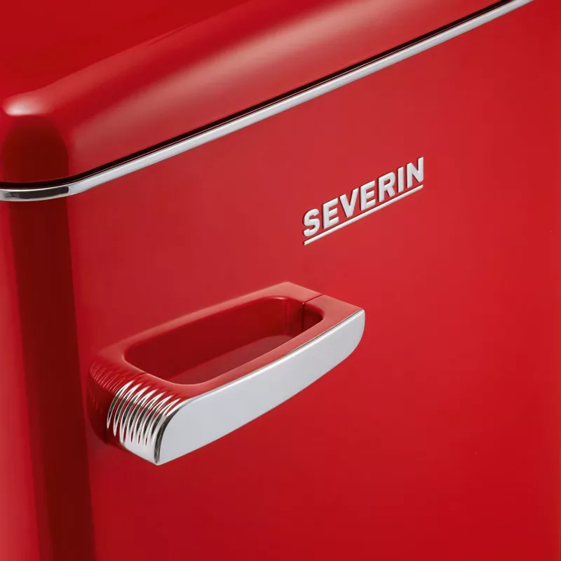 Severin RKS 8830 Retro kombinētais ledusskapis 108 L