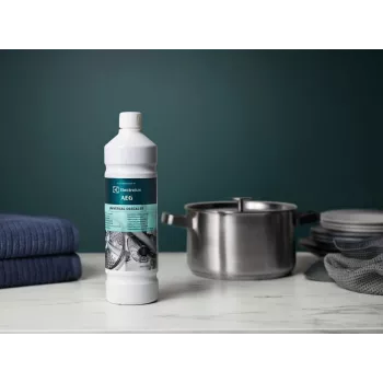 Atkaļķotājs Electrolux M3KCD202 1 L – universāls šķidrums tējkannām, kafijas automātiem, tvaika gludekļiem