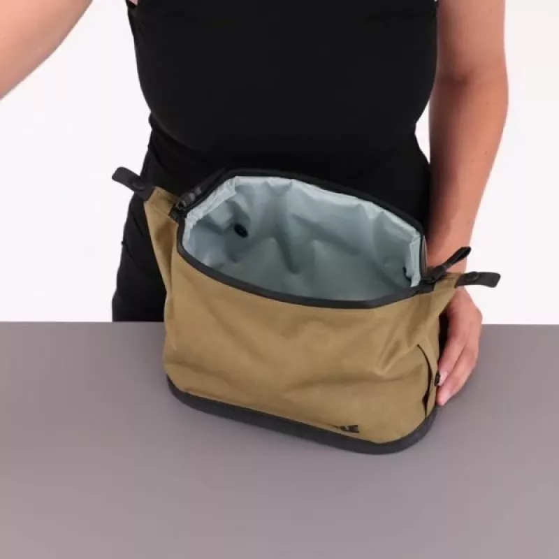 Thule 5437 Aion Toaletrkauss Melns
