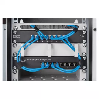 Slēdzis DIGITUS 10 collu Gigabit Ethernet 8 portu nepārvaldīts - 8x Gigabit RJ45, montējams statīvā