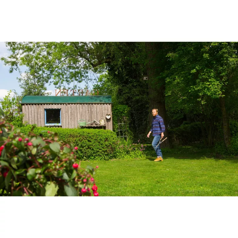 Dārza šķēres GARDENA NatureCut Bypass – rokas griezējšķēres zariem un stumbriem