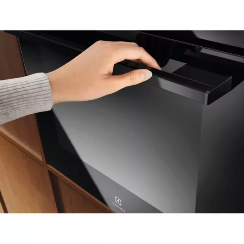 Iebūvējamā elektriskā cepeškrāsns Electrolux LOF3H10K — Energoklase A+