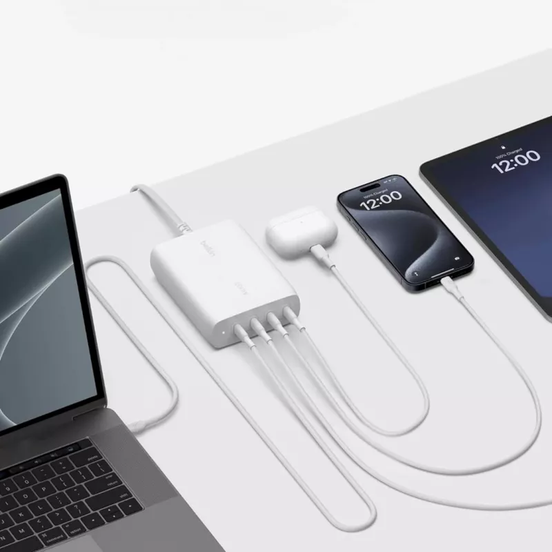 Belkin BoostCharge Pro 200 W 4 USB-C pieslēgvietu GaN uzlādes bloks, balts (WCH015VFWH)