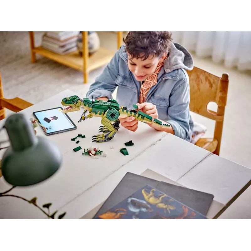 Konstruktors LEGO Creator 3-in-1 T.Rex būvējams modelis, 626 gab., 150 mm augstums, vecums 9+