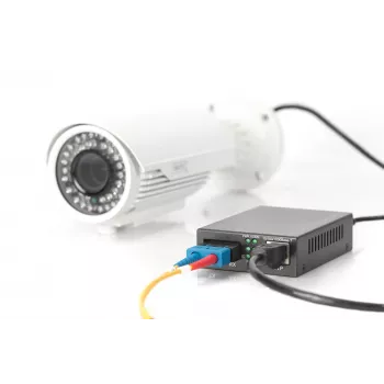 Digitus Gigabit PoE mediju pārveidotājs, RJ45 / SC, MM, PSE