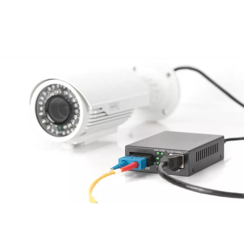 Digitus Gigabit PoE mediju pārveidotājs, RJ45 / SC, MM, PSE