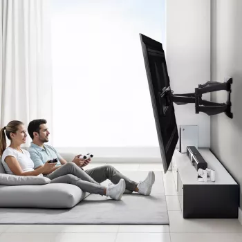 Sienas TV stiprinājums MACLEAN MC-781 66–177.8 cm (26–70 collu) ekrāniem, slīpums -12–2°, VESA 100x100–400x400, max slodze 45 kg, melns