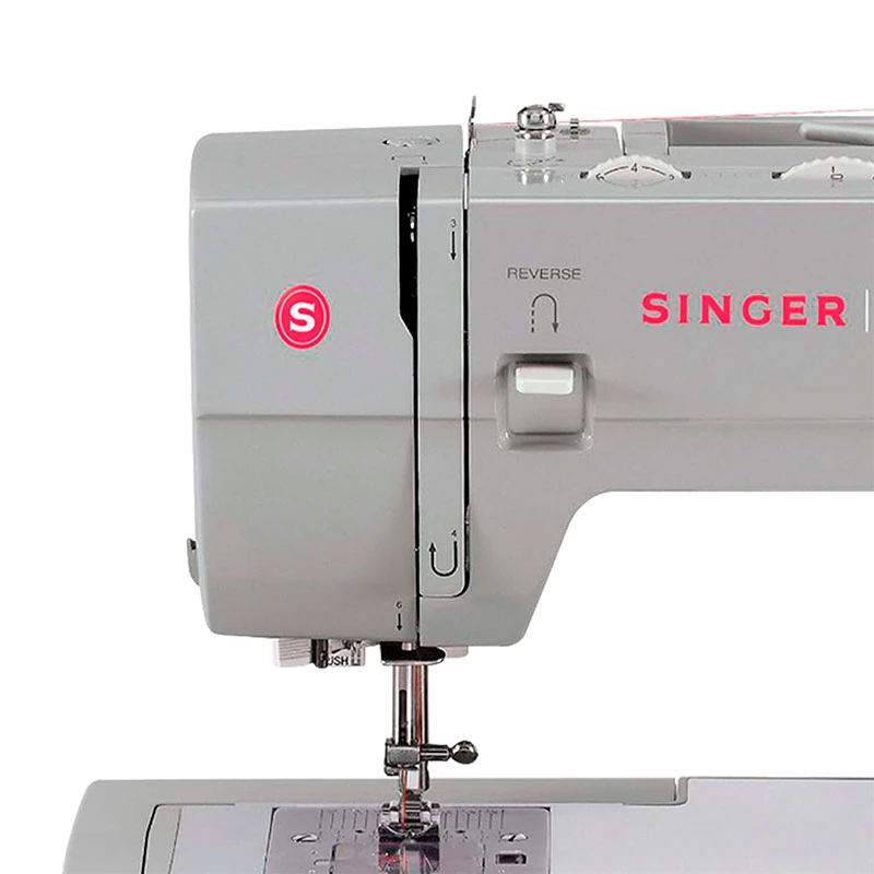 Singer 4423 šujmašīna | 23 šuves, 1 pogcaurums, pelēka