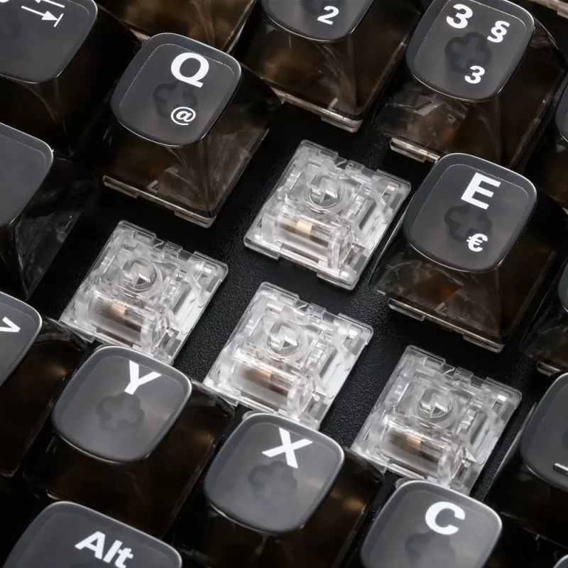 Mehāniskā spēļu tastatūra Sharkoon Crystal Shark Black DE ar RGB apgaismojumu