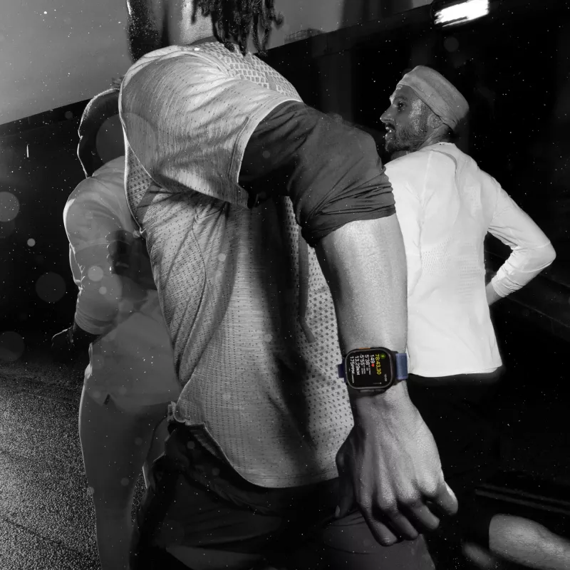 Apple Watch Ultra 2 GPS + Cellular 49mm dabīga titāna korpuss ar Alpu siksniņu - vidējs (MX4F3FD/A)