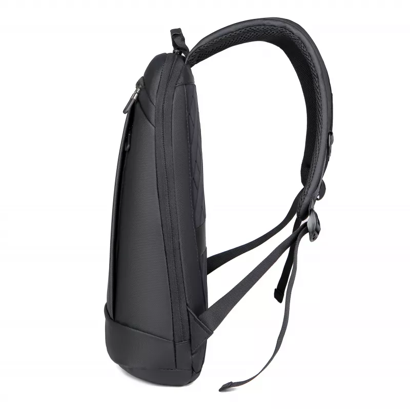 Sponge Thinbag Mugursoma 15.6 collas Melna