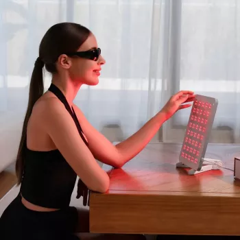 Nanoleaf Red Light Therapy Panel – Sarkano gaismu terapijas panelis