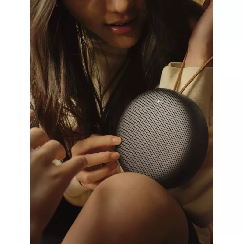 Bang & Olufsen Beosound A1 2nd Gen 1734002 skaļrunis, melnā krāsā