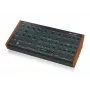 Analogais sintezators Behringer UB-Xa 37 taustiņu polifoniska tastatūra