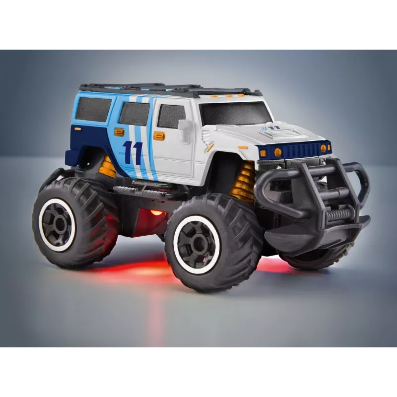 Revell Line Backer rotaļu auto — melns, zils, balts