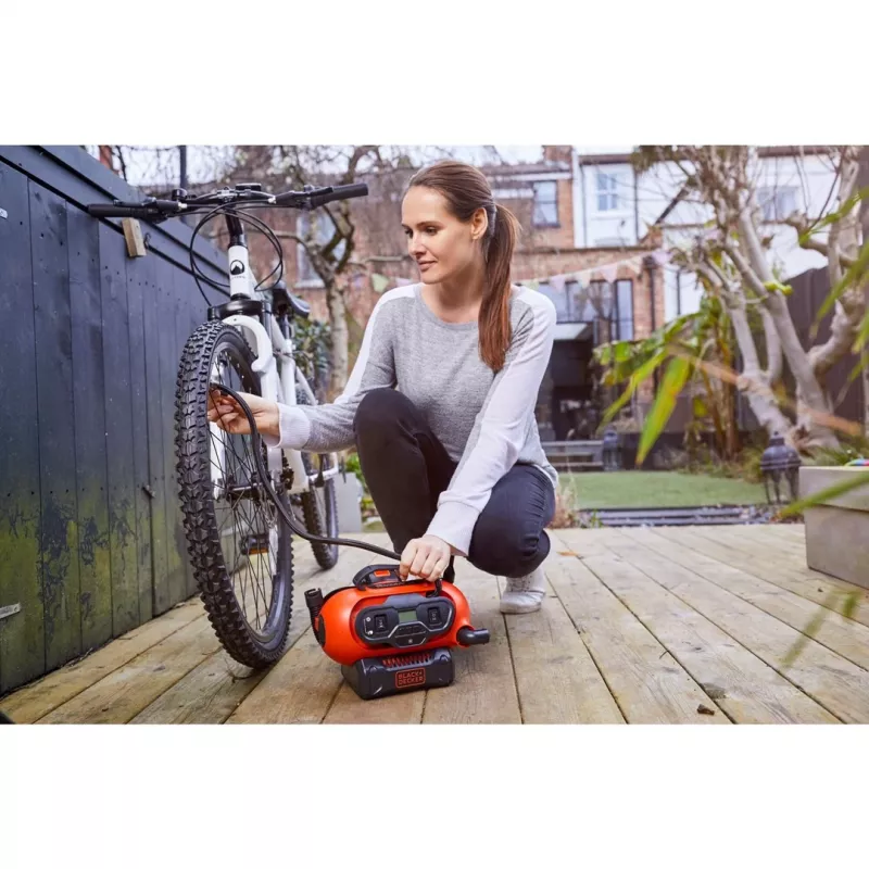 Black & Decker BDCINF18N-QS gaisa kompresors 160 l/min, 230V/12V