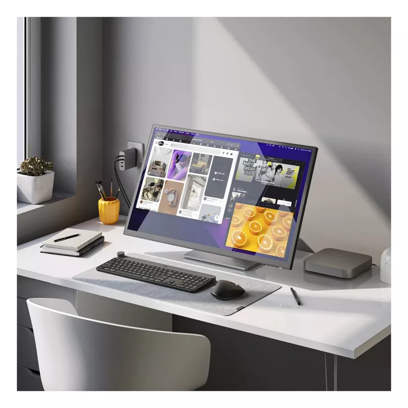 Alogic TFT 32 Clarity Touch 4K monitors ar skārienekrānu, iebūvētu tīmekļkameru un salokāmu statīvu