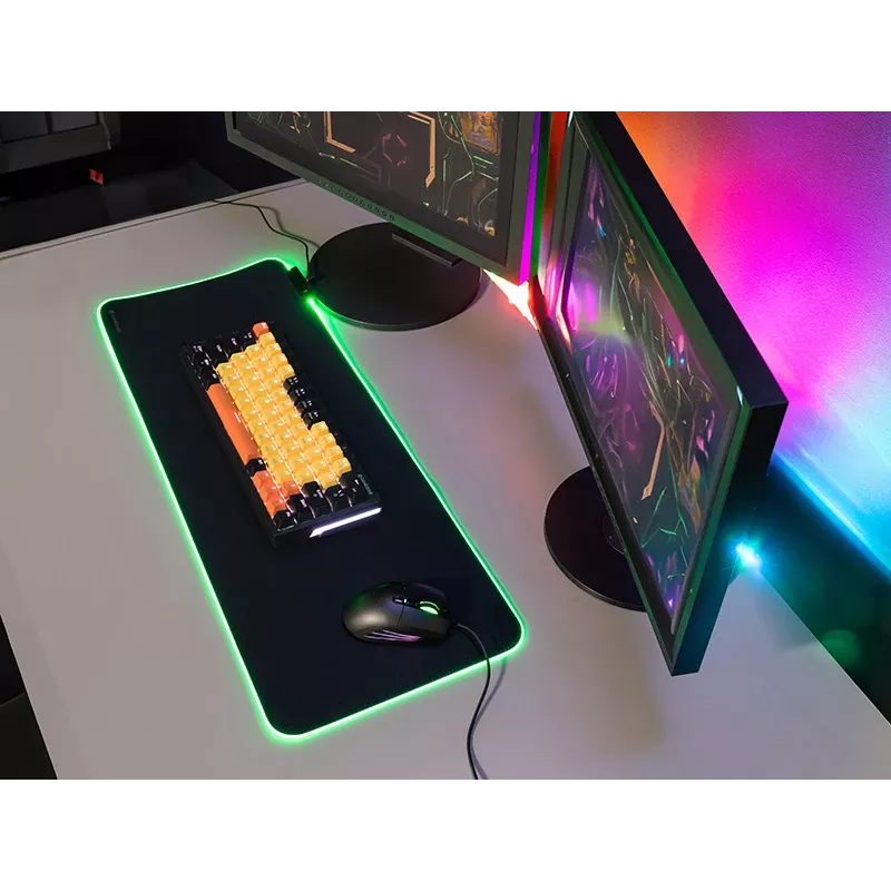 Vadības pults TRACER GameZone Maxi RGB TRAPAD47549 — vadu kontrolieris ar RGB apgaismojumu un ergonomisku dizainu
