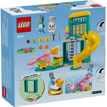 LEGO Ķieģeļu komplekts 11201 Rotaļu laukuma prieks ar Blue un Chloe – minifigūras, rotaļu aina