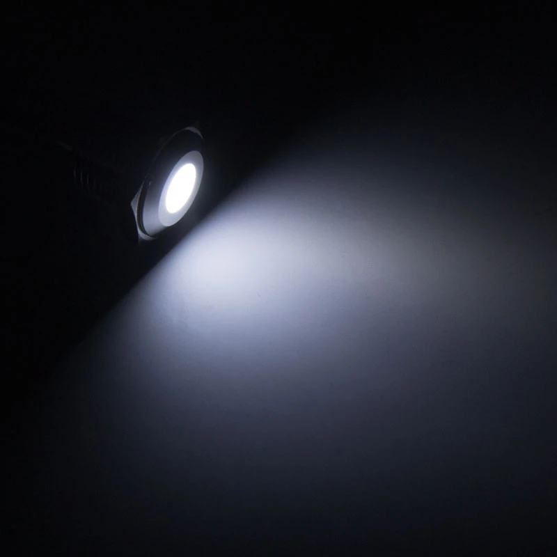 Lamptron pret vandāļiem aizsargāts LED, balts, ar melnu ligzdu (LAMP-SW2004-H)