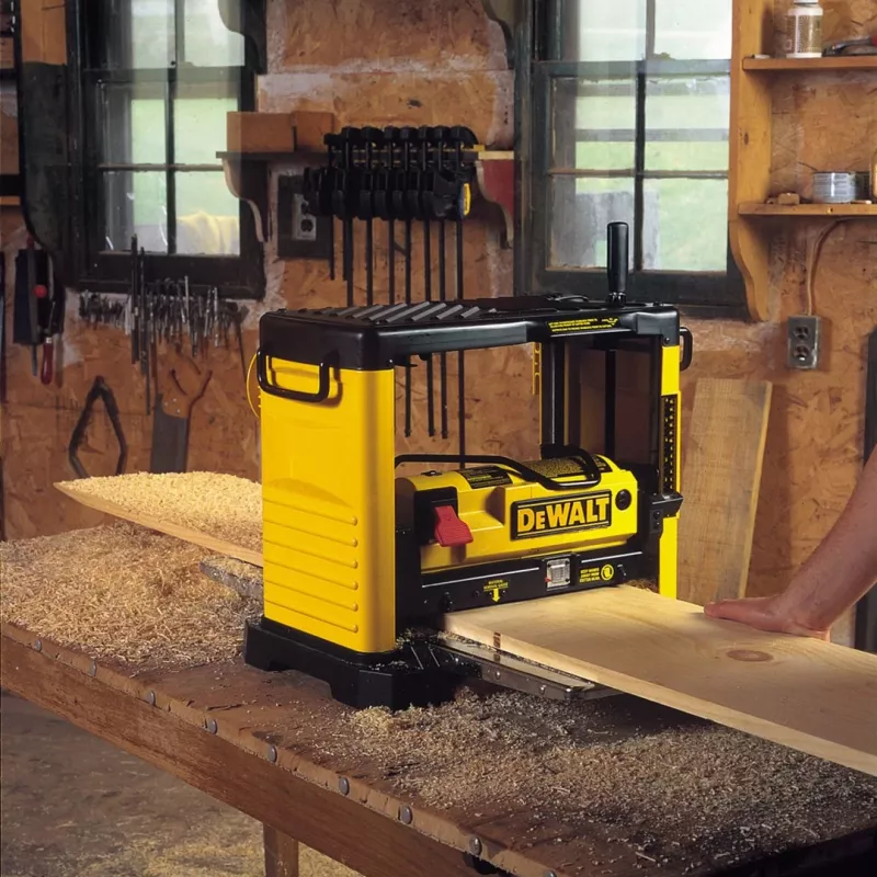 DeWALT DW733 virsmas ēvele 1800 W 10000 RPM