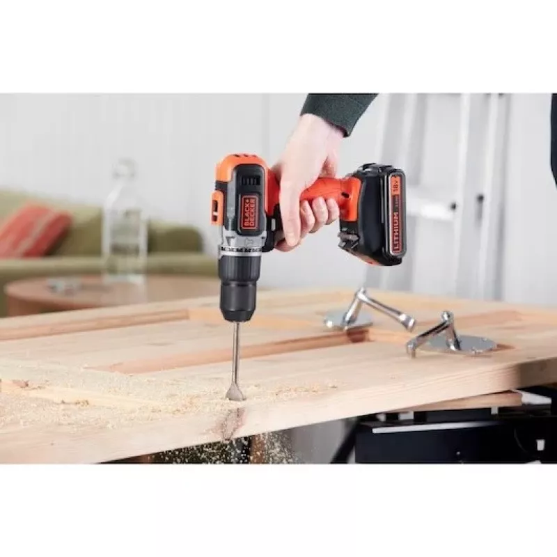 BLACK & DECKER Bezvadu Urbjmašīna/Skrūvgriezis ar 2.0 Ah/4.0 Ah Akumulatoru | BCD003MEM2K-QW | 18 V | 2.0/4.0 Ah | Litija