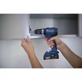 Bezvadu urbjskrūvgriezis Bosch GSB 18 V — 18 V, 4 Ah Li-Ion, 45 N·m, 500/1900 RPM, 35 mm koksne, 10 mm tērauds, 2 baterijas, lādētājs, maciņš