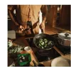 Fiskars Functional Form cepamā panna 26 cm ar keramikas pārklājumu