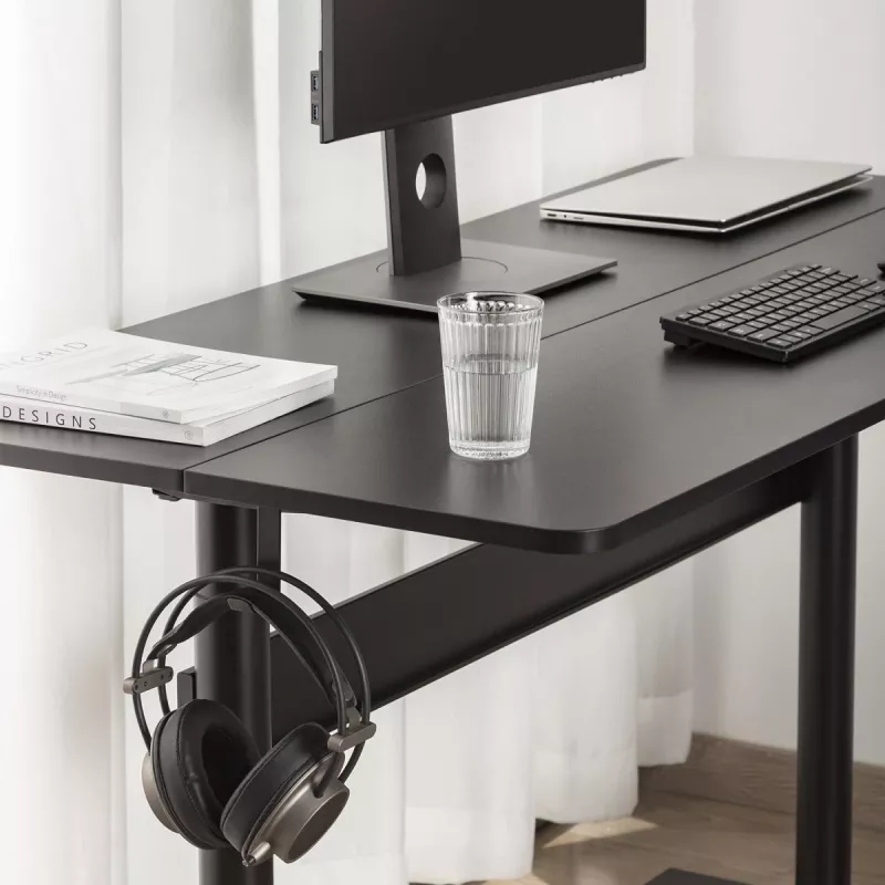Ergo Office rakstāmgalds ar regulējamu augstumu, 140x68 cm, melns